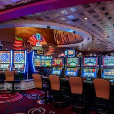 Bàn Live Casino lk88 – dealer thật phát trực tiếp qua video tại Việt Nam